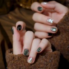 2025必备ins风绿猫眼短款手工穿戴甲独特甲型少女神器